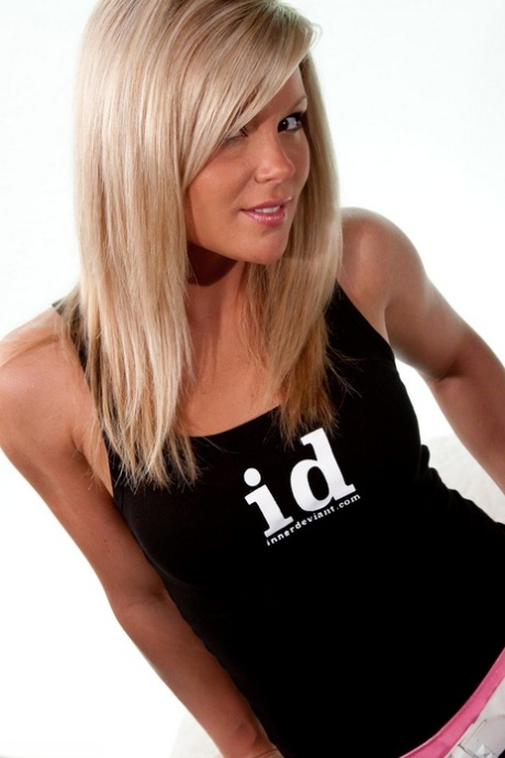 Meet Madden perfect model photos