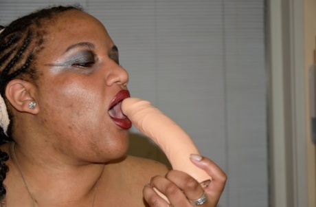 mature ebony bbw hot pics