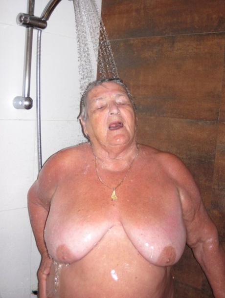 ssbbw granny porno photos