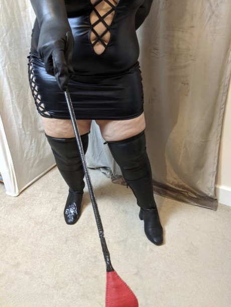 bbw boots free naked photo