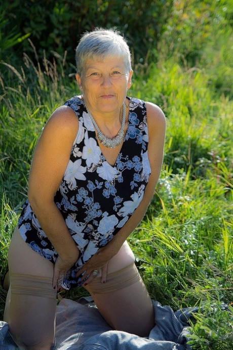 nasty granny porno photo