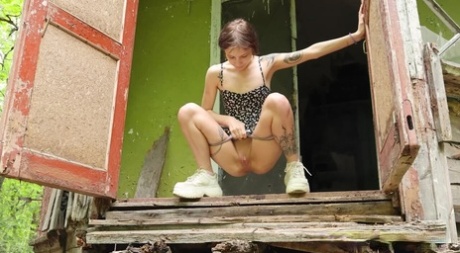 public pissing hot naked picture