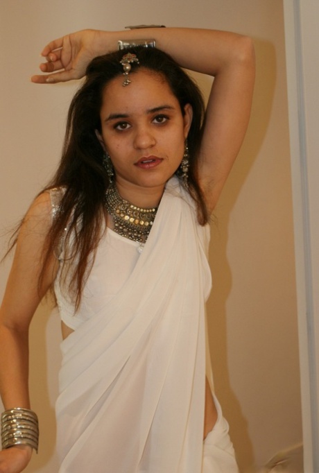 Jasmine Mathur pornographic actress pic