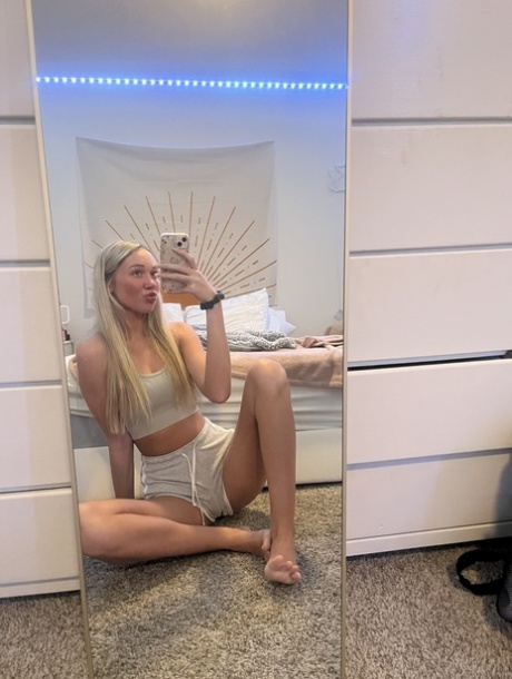 blond selfie vuxen gratis samling