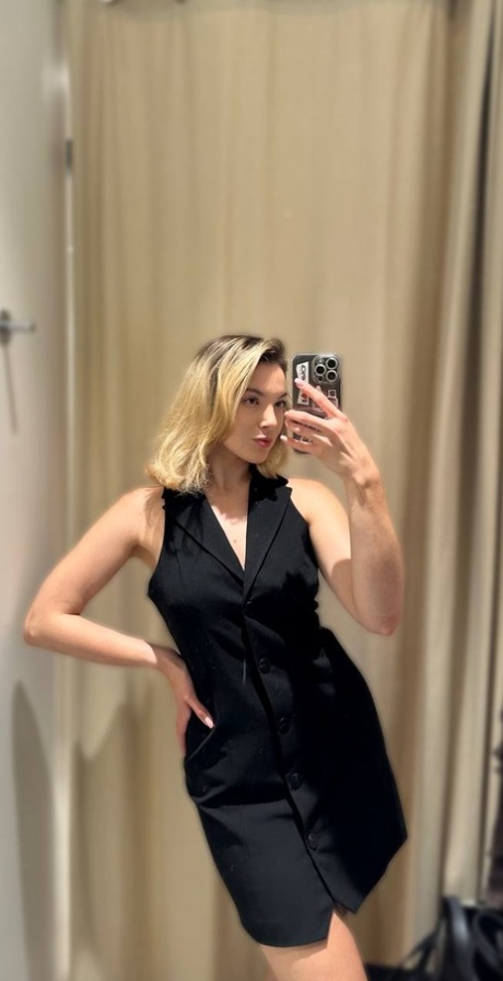 solo model hot nude photos