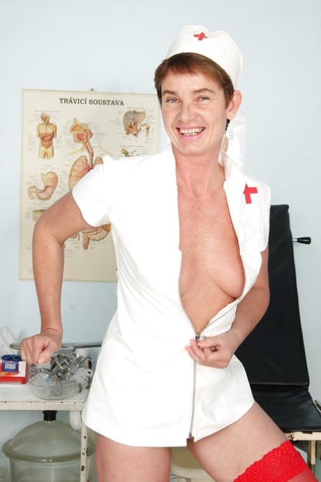 mature nurse top galleries