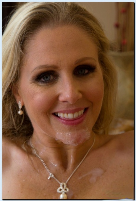 Vicky Vette model hd img