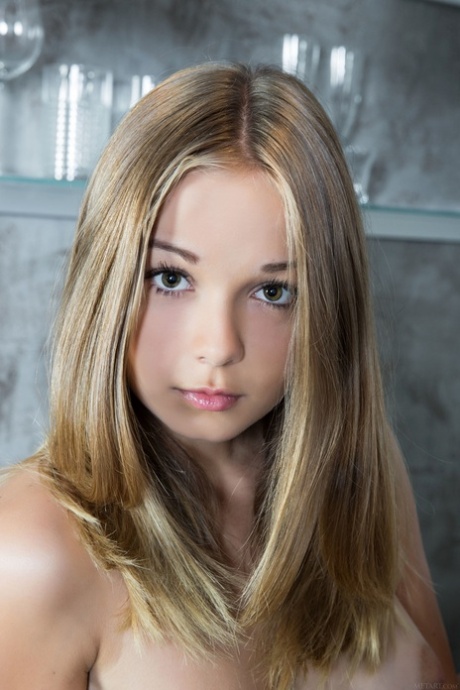 teen face free nude img