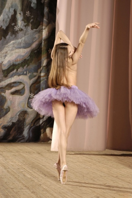ballet nudes pic