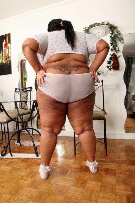 Cotton Candi model top photo