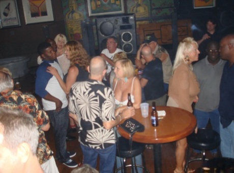 amateur swingers sexy photos