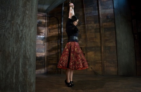 Sybil Hawthorne model perfect pics