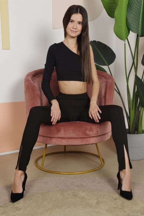Evelin Elle nudes actress photo
