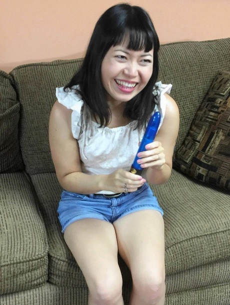 Yuka Ozaki hd actress photos