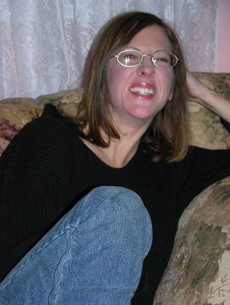 nerdy milf top pictures