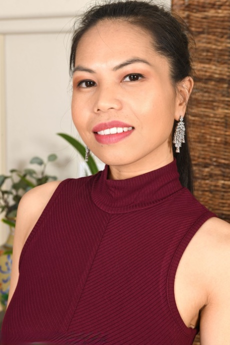 Evie Ling star exclusive photos