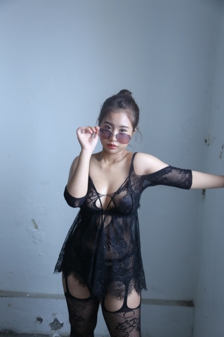 curvy asian beautiful gallery