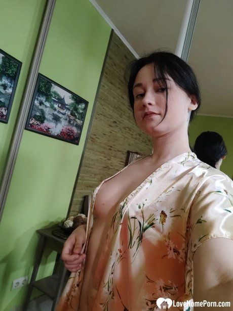 milf de pelo corto desnudo exclusivo imagen
