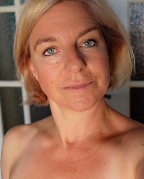 sexiga mogna kvinnor naken fin foto