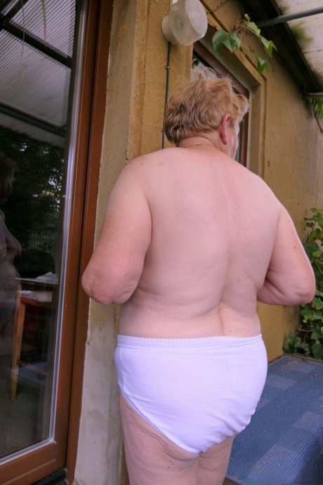 big booty granny pornos pic