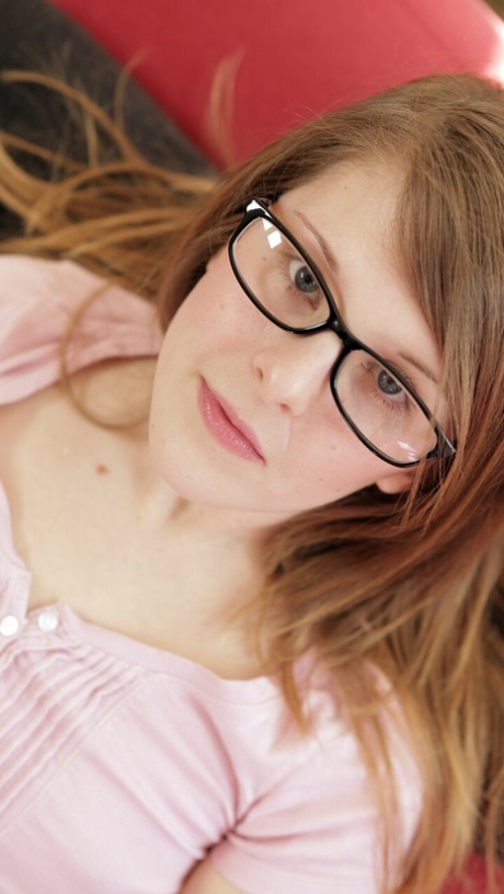 teen face naked photo