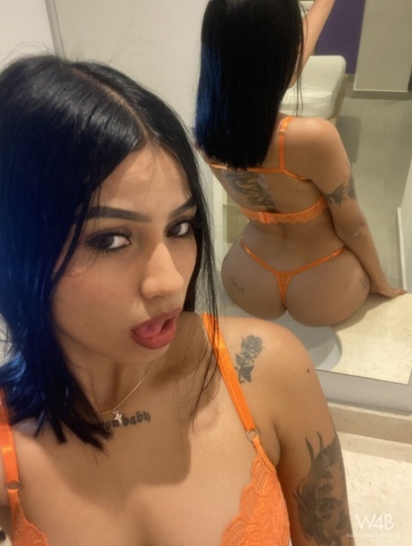 latinsk teenager sexpornografisk billeder