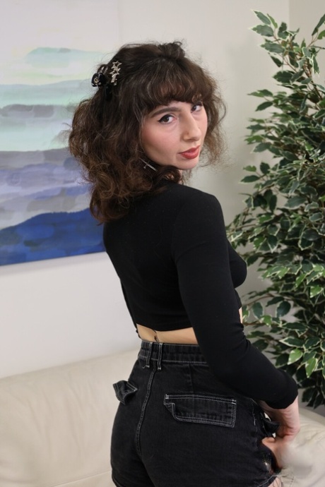 old young lesbian hot sex pic
